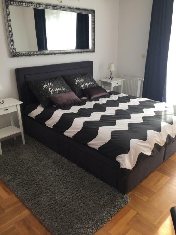 Studio Apartman Lara *** Osijek Zewnętrze zdjęcie